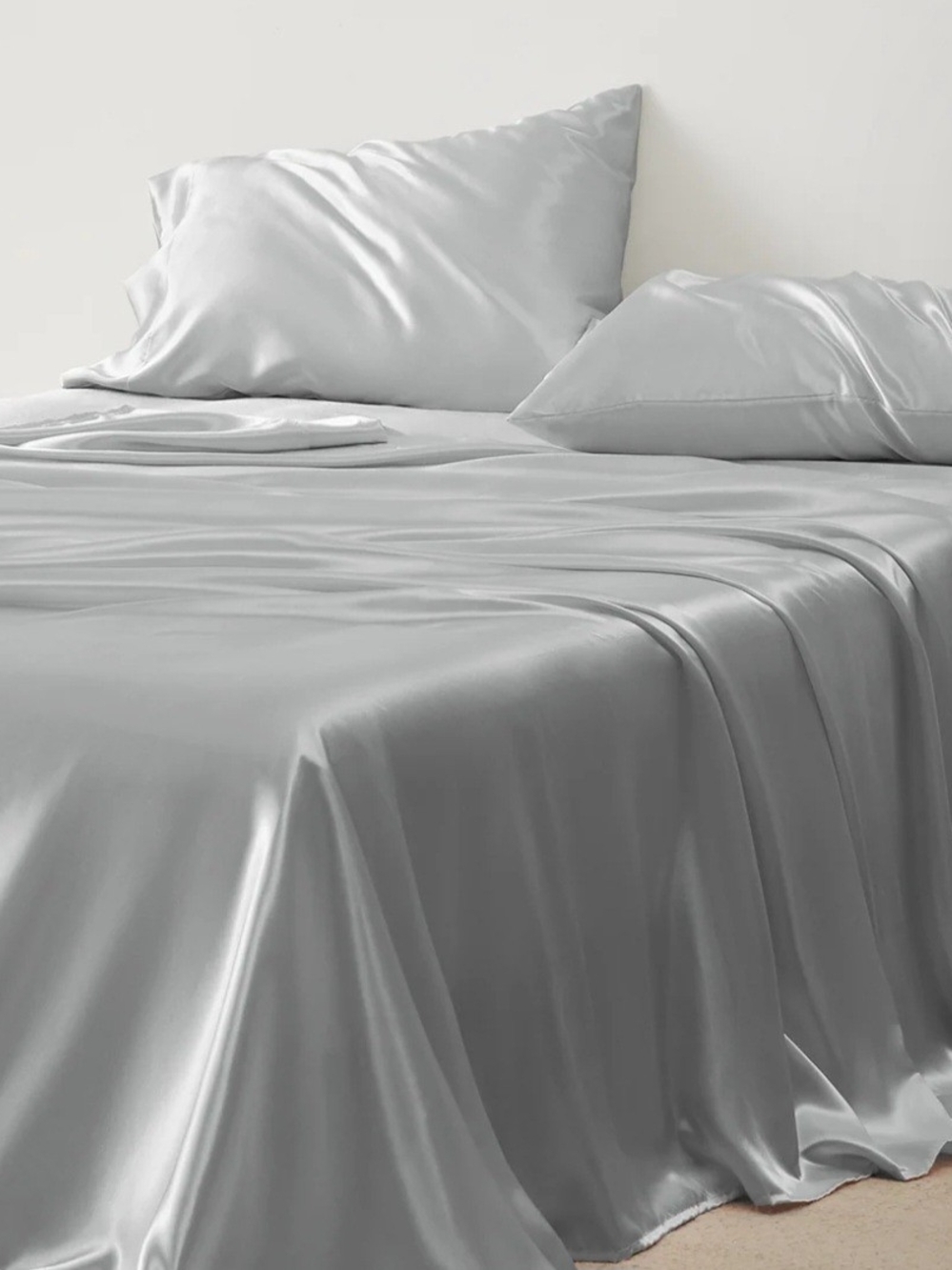 Luxury Silver Satin Bed Sheet Set - Smooth & Silky